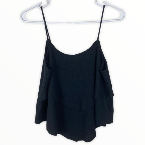 ✨🛍️ Full Tilt Black Crop Top Medium - Picture 3 of 3